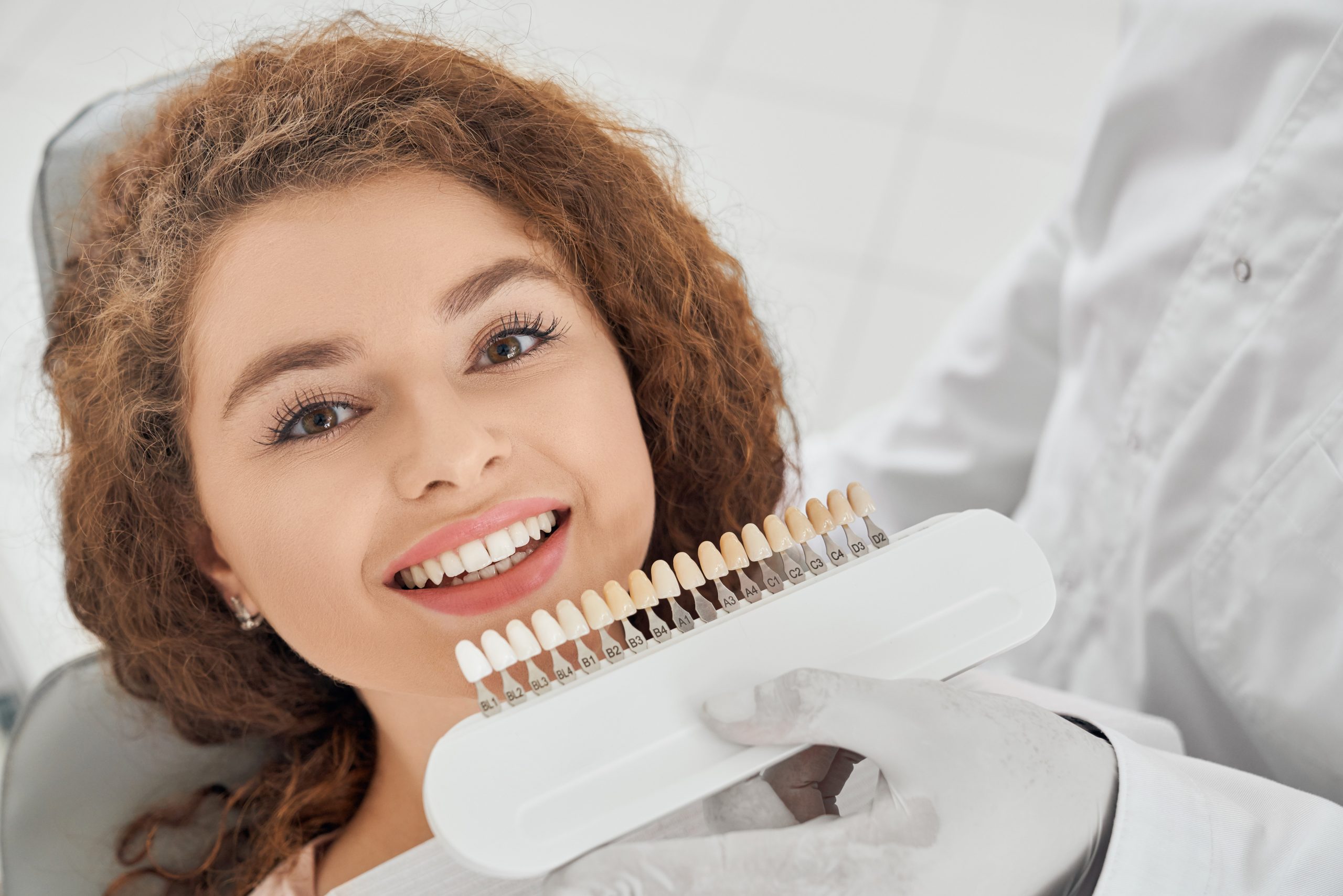 Zirconia Crowns vs. Porcelain Crowns: Differences and Advantages